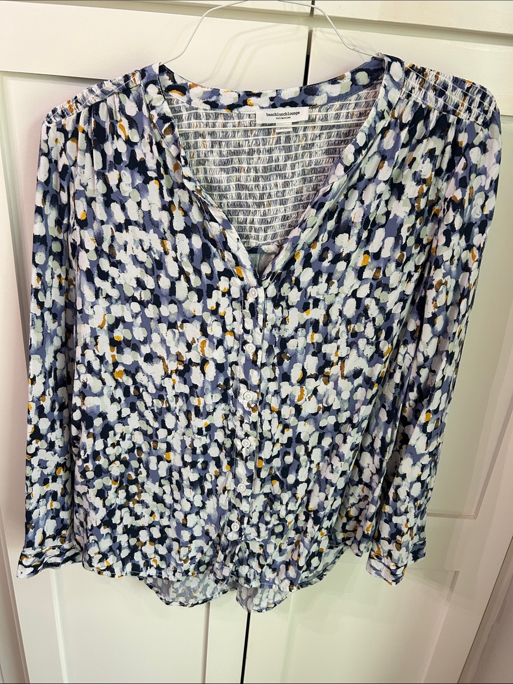 Beachlunchlounge  Navy Blue & White Dot-Print Button Down Blouse